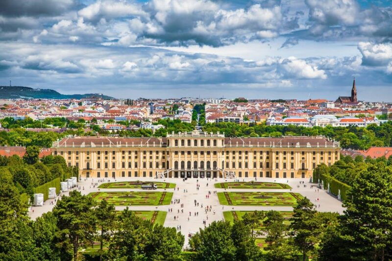 vienna-schonbrunn-palace-and-its-enchanting-gardens-guided-tour