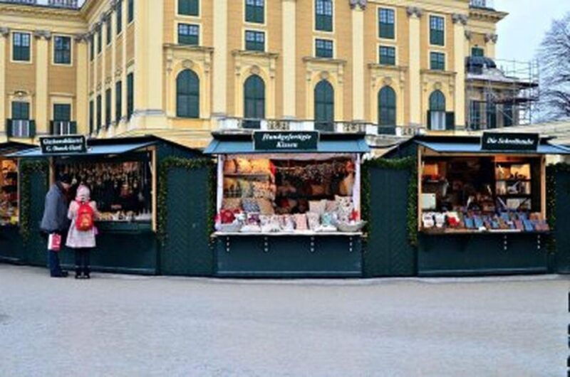 vienna-schonbrunn-palace-christmas-market-walking-tour