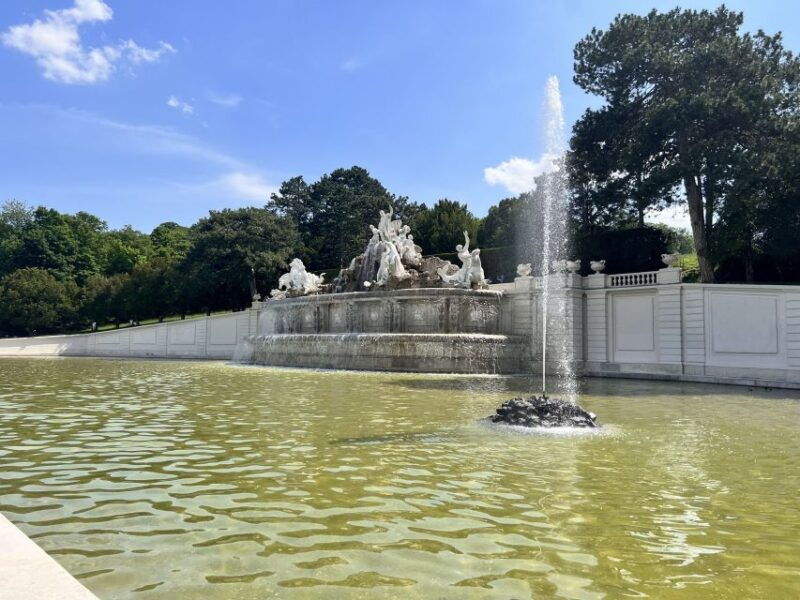 vienna-schonbrunn-palace-garden-skip-the-line-guided-tour