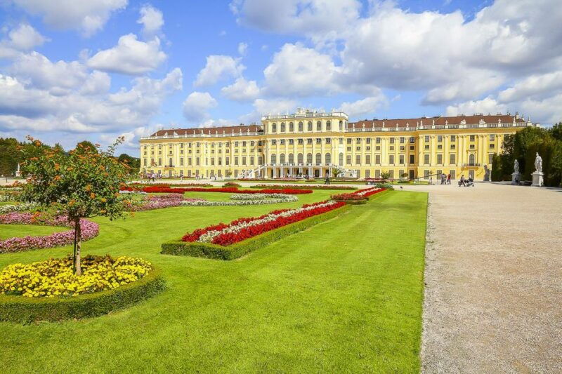 vienna-schonbrunn-palace-gardens-skip-the-line-tour