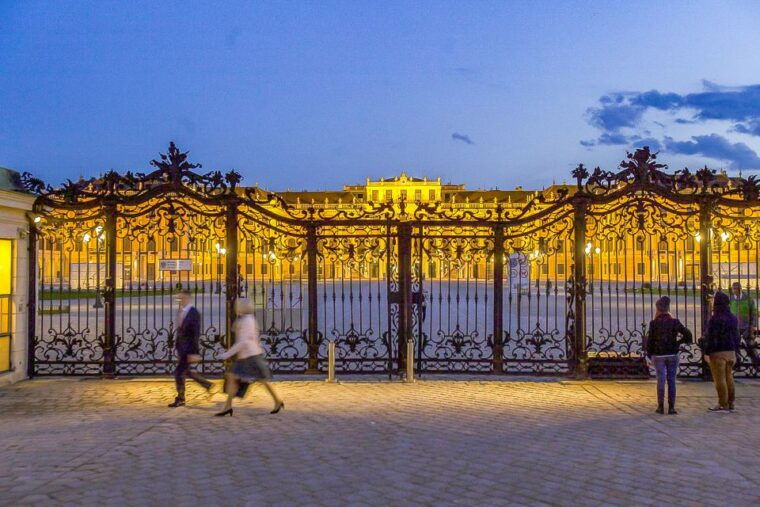 vienna-schonbrunn-palace-gardens-skip-the-line-tour