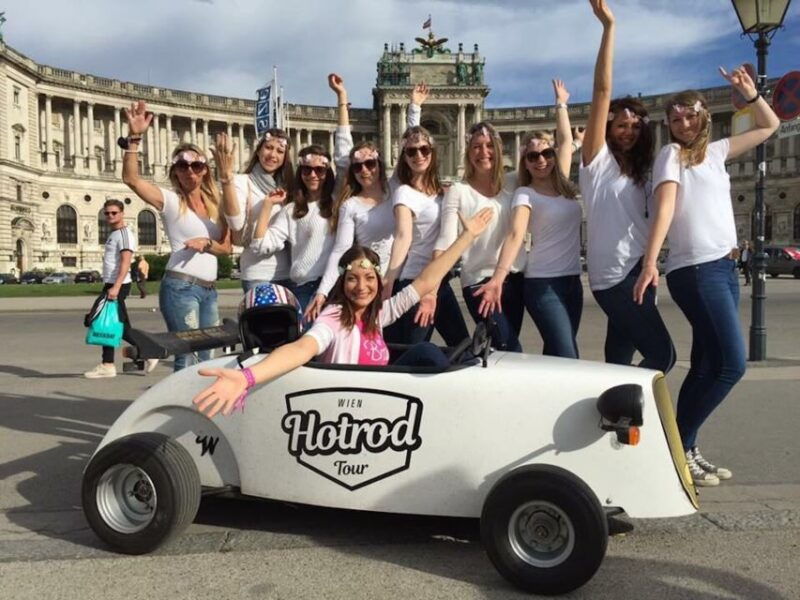 vienna-sightseeing-tour-in-hotrod