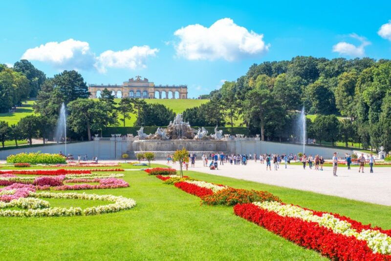 vienna-skip-the-line-schonbrunn-palace-and-gardens-tour-2
