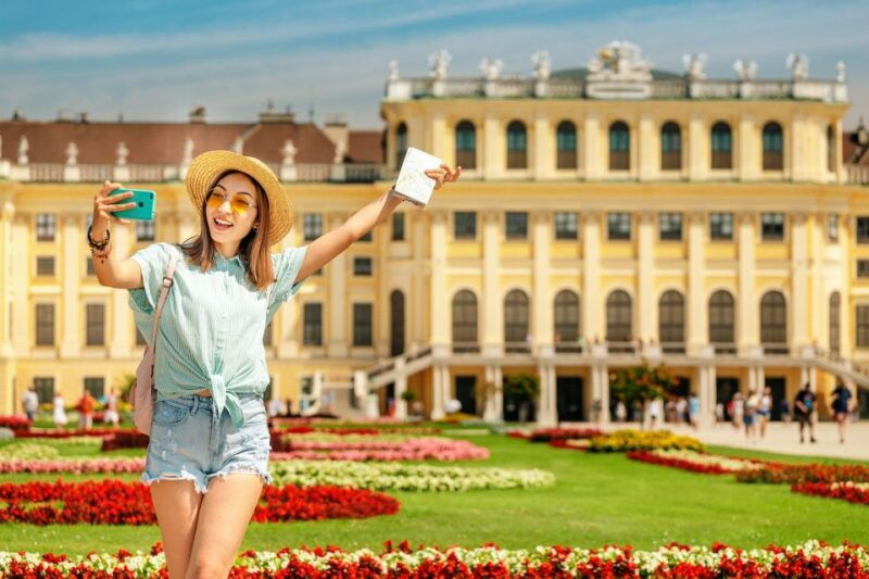 vienna-skip-the-line-schonbrunn-palace-and-gardens-tour-2