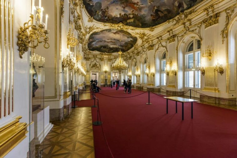 vienna-skip-the-line-schonbrunn-palace-and-gardens-tour