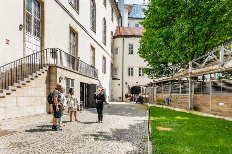 vienna-spanish-riding-school-guided-tour