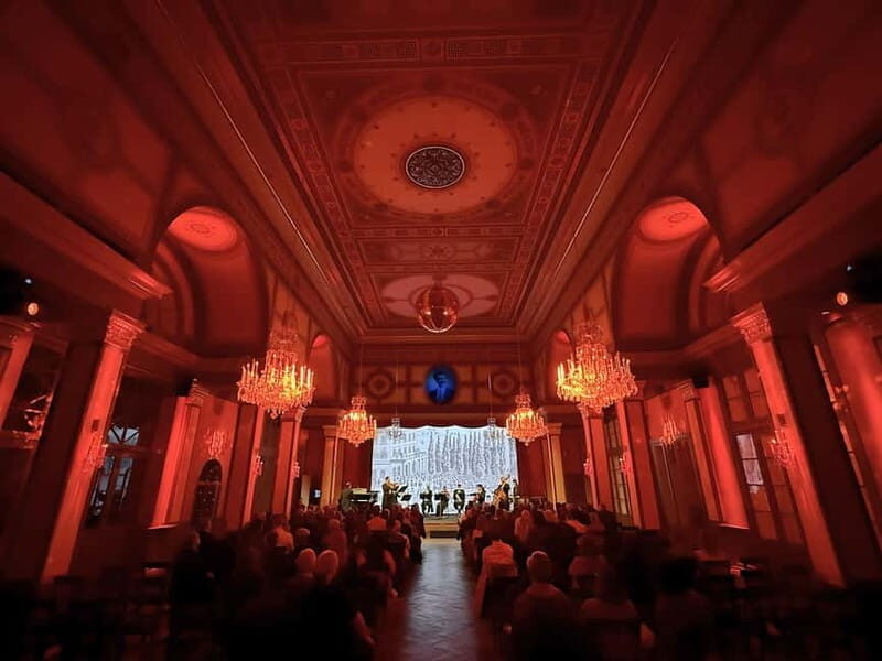 Vienna: Strauss Concert Live Singer, Orchestra & Light Show - An In-Depth Look at the Experience