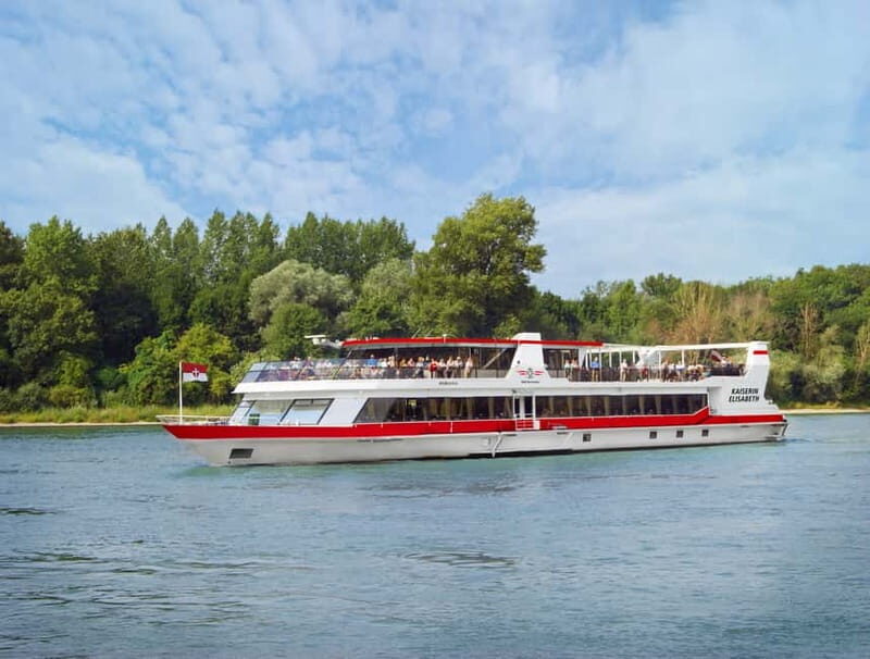 Vienna: Sunset Summer Cruise - Key Points