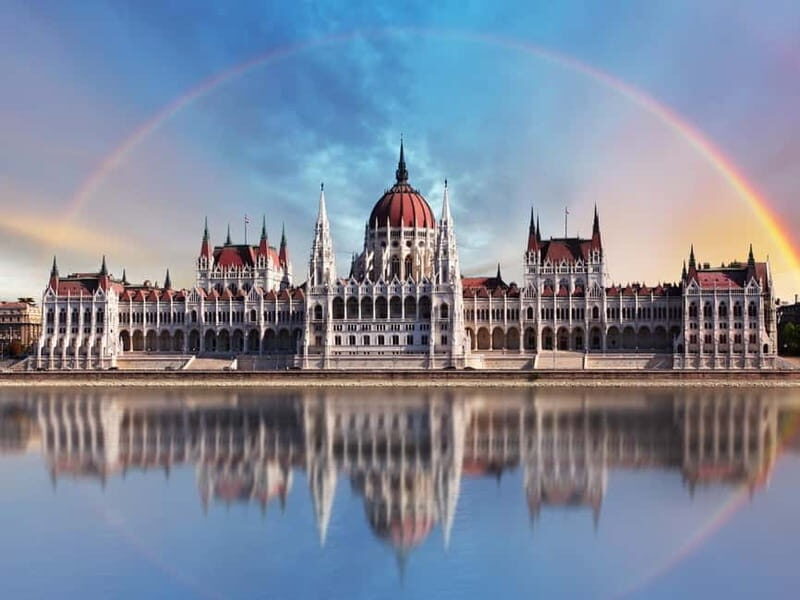 Vienna to Bratislava & Budapest Private Minivan Tour - Key Points
