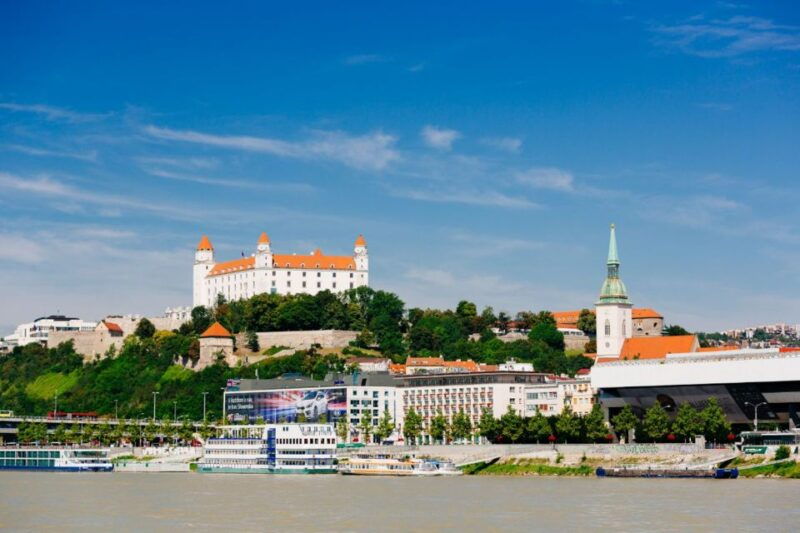 vienna-to-bratislava-tour-by-bus-and-boat