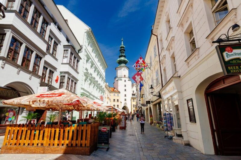 vienna-to-bratislava-tour-by-bus-and-boat