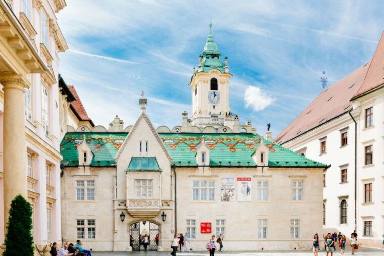 vienna-to-bratislava-tour-by-bus-and-boat