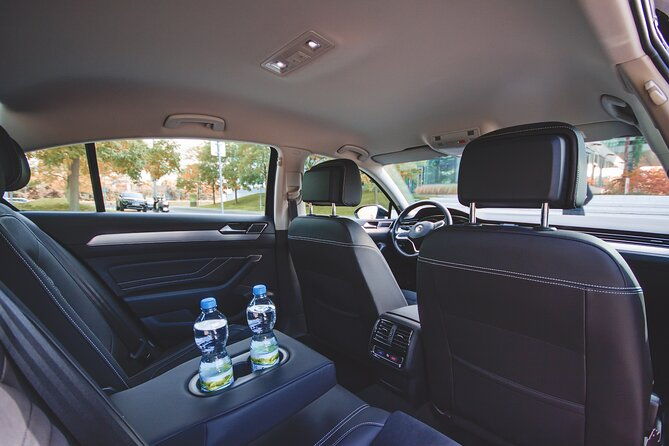 vienna-to-prague-private-transfer-by-limousine-31pax