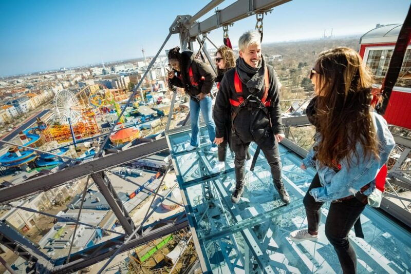 vienna-vienna-giant-ferris-wheel-platform-9-experience-ride