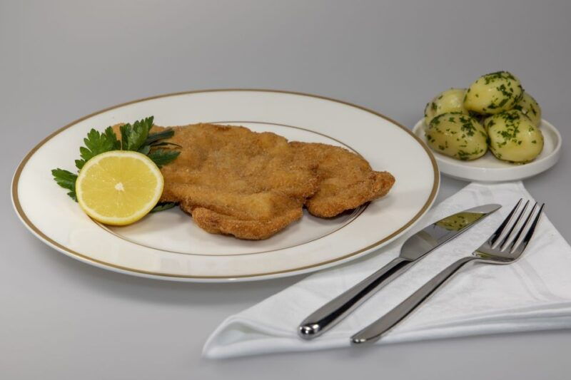 vienna-wiener-schnitzel-and-strudel-cooking-class