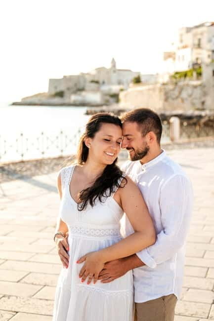 Vieste: a couple's photo tour at sunrise among romantic alleys and the sea. - Who Is This Tour Best Suited For?