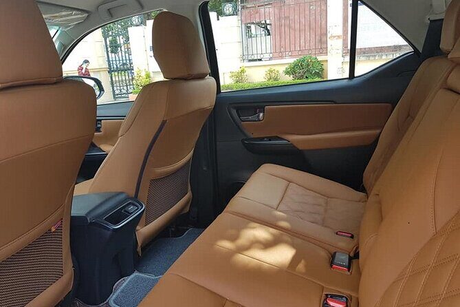 Vietnam Airport Transfers - Vehicle Options and Capacity