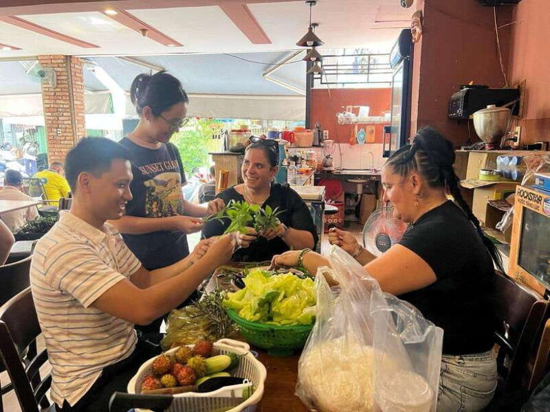 vietnamese-cuisine-cooking-private-private-tour-in-da-nang