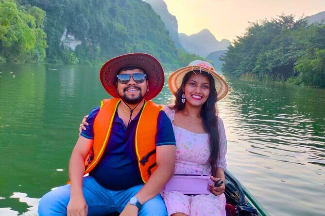 Vietnams Heritage Cave exploring in Hoa Lu, Tam Coc, and Mua - Cruising Through Tam Coc: The Land’s Halong Bay