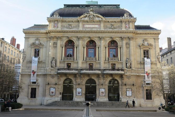 vieux-lyon-cultural-historical-walking-guided-tour-english