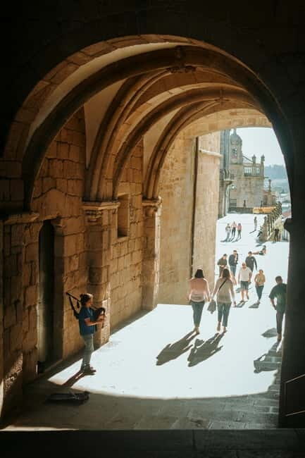 Vigo: Santiago de Compostela Shore Excursion Private tour - Key Points