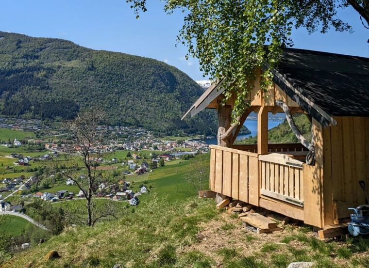 vik-hiking-tour-with-farm-visit