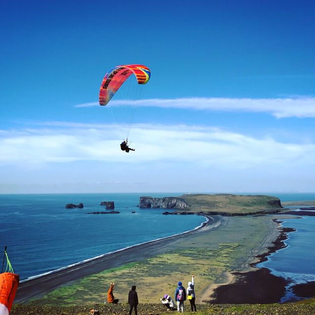 vik-paragliding-tandem-flight
