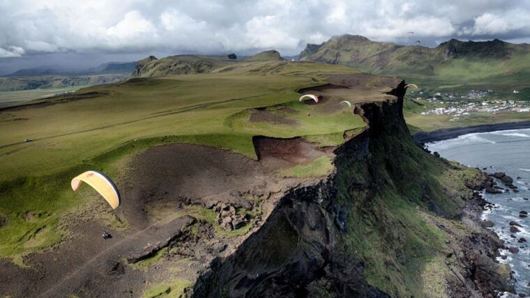 vik-paragliding-tandem-flight