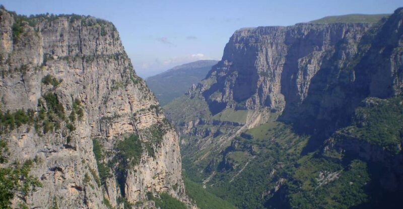 vikos-gorge-beloi-viewpoint-3-hour-hike