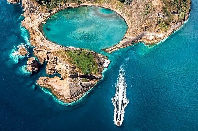 Vila Franca Islet: Biologist Guided Boat Around Eco Tour - Key Points