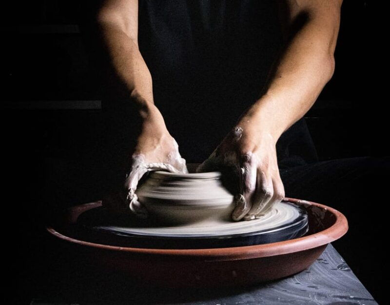 vila-real-pottery-workshop-with-daniel-and-micael