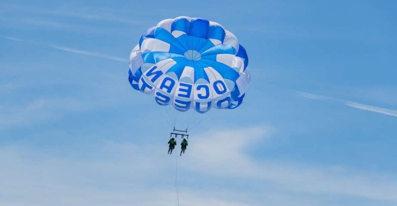 vilamoura-marina-parasailing
