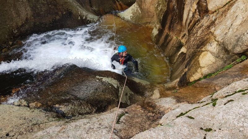villacidro-zairi-river-canyoning-adventure