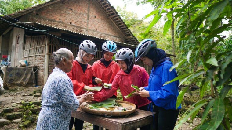 village-cycling-tour-in-nanggulan