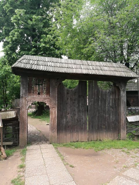 village-museum-bucharest-guided-tour
