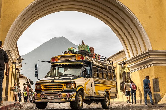 villages-tour-on-chicken-bus