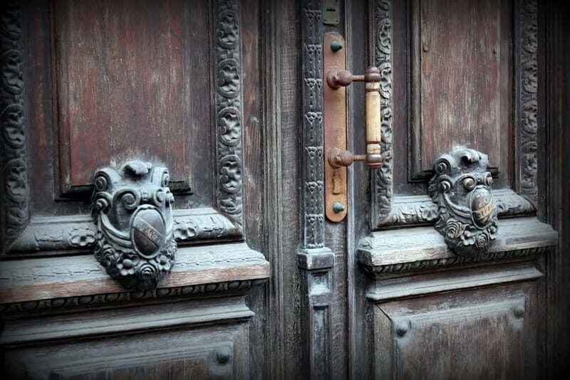 Vilnius: City Highlights Private Walking Tour - Key Points