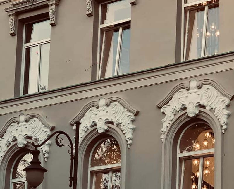 Vilnius: Customized walking day/night tours around Vilnius - What to Expect at Each Stop