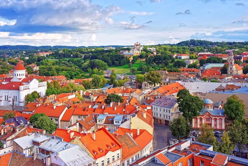 Vilnius: Express Walk with a Local in 60 minutes - Discovering Vilnius in Just 60 Minutes