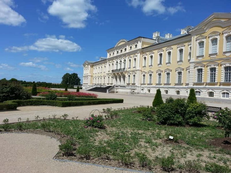 Vilnius: Hill of Crosses, Rundale Palace, Bauska Castle Trip - An In-Depth Look at Your Latvia Day Trip