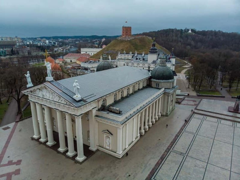 Vilnius: Morning Coffee Tour with Local Guide - Key Points