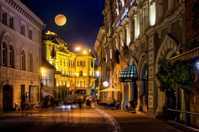 Vilnius: Private Ghostly Tales Walking Tour - Key Points