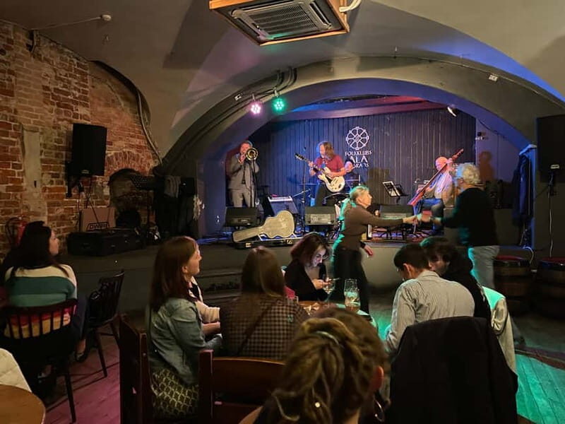 Vilnius Private Pub & Bar Crawl Tour & Hidden Gems - A Closer Look at the Vilnius Private Pub & Bar Crawl