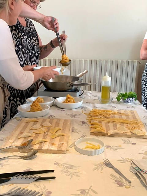 vinci-cooking-class-of-local-food-in-a-tuscan-farm