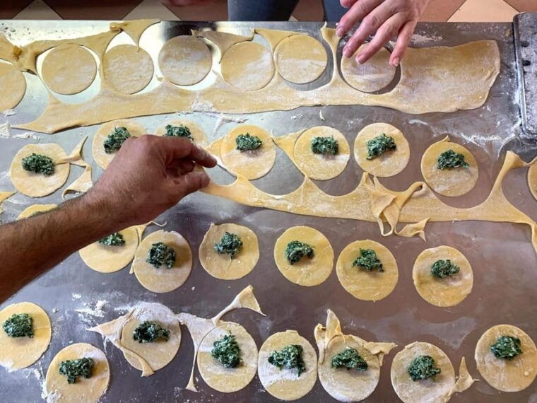 vinci-cooking-class-of-local-food-in-a-tuscan-farm