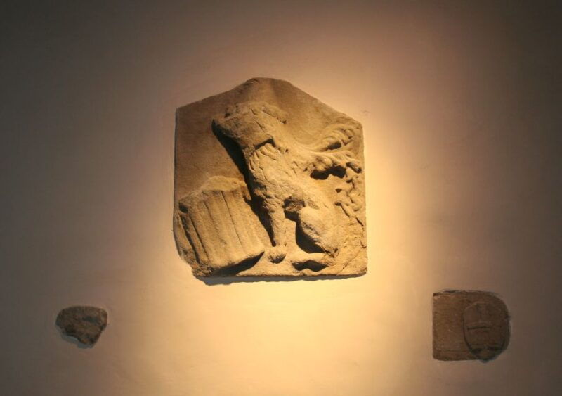 vinci-entrance-to-the-leonardos-birthplace