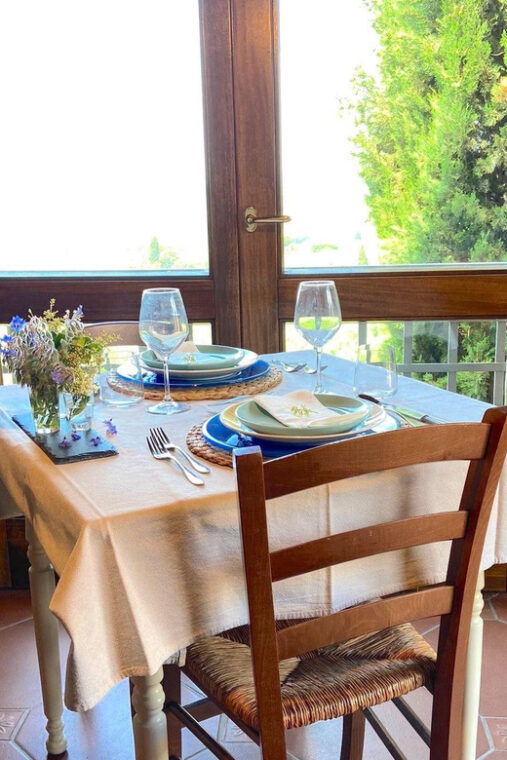 vinci-wine-tasting-local-tuscan-food-dinner