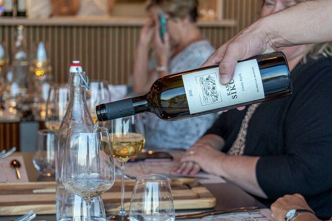 vineyard-wine-tasting-experience-with-a-sea-view-from-split