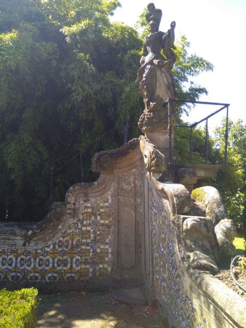 vinho-verde-2-wineries-guimaraes-from-porto
