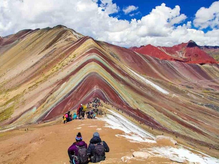 vinicunca-mountain-tour-full-day-tour-to-rainbow-mountain
